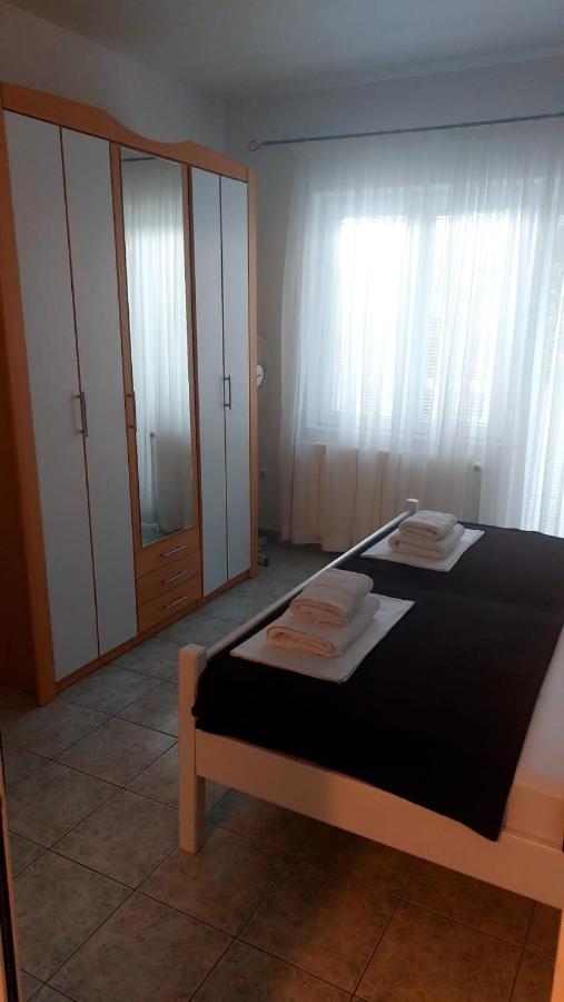 Apartments Duće エクステリア 写真